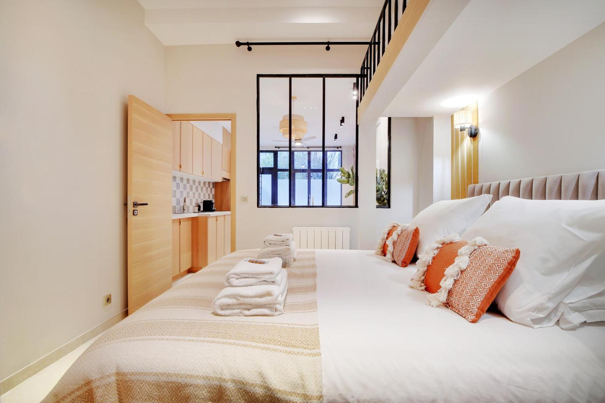 Superbe Appartement- 7P- Sacre Coeur Ramey I Paris Exteriör bild