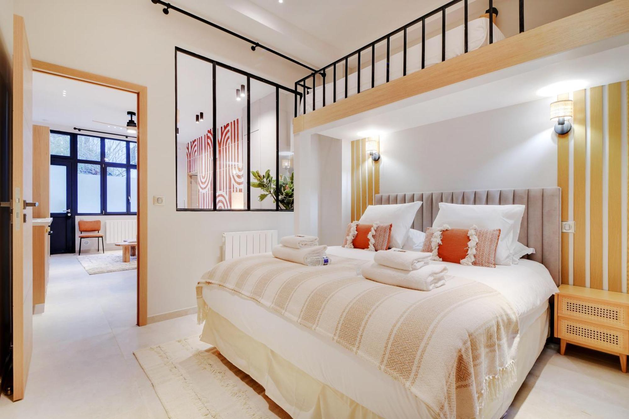 Superbe Appartement- 7P- Sacre Coeur Ramey I Paris Exteriör bild